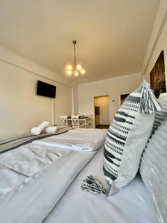 City Center Apartments Am Schwedenplatz เวียนนา ภายนอก รูปภาพ