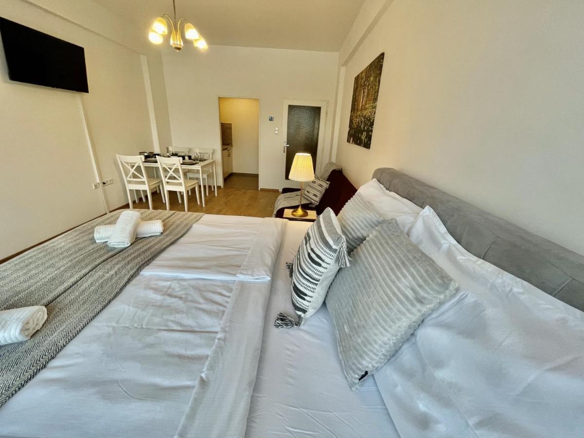 City Center Apartments Am Schwedenplatz เวียนนา ภายนอก รูปภาพ
